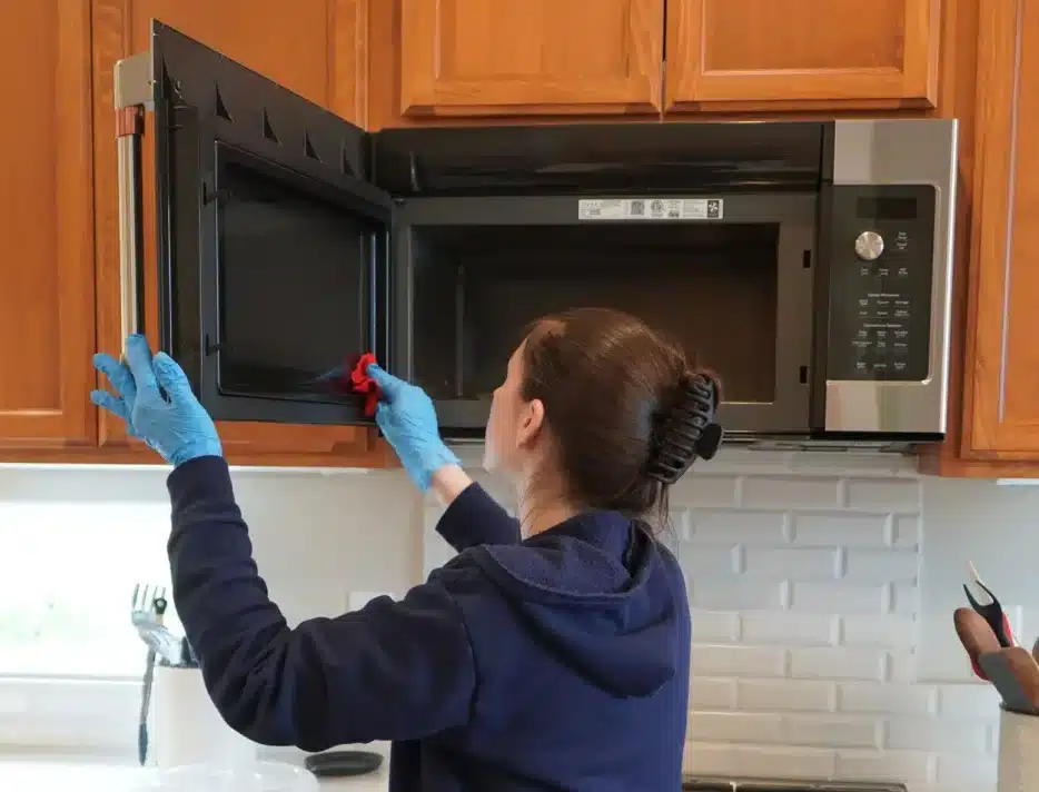 how to clean frigidaire oven